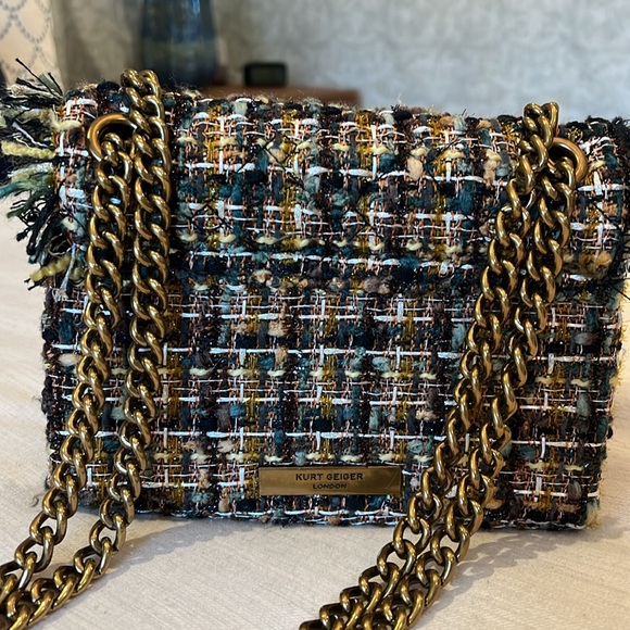 Small Kurt Geiger chain strap bag - Picture 3 of 3